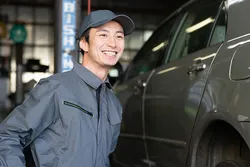 香川県高松市の技術（自動車整備士）★残業少なめ！女性活躍中！★ (正社員) | オートモールジャパン　株式会社の詳細画像